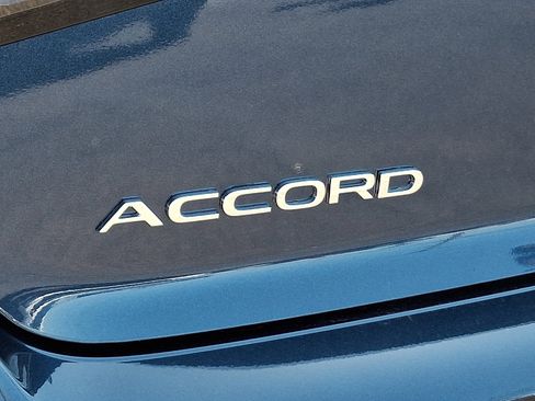 Used 2025 Honda Accord SE image 30