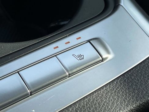 New 2026 Kia Carnival EX FWD image 33