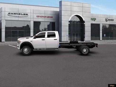 New 2026 RAM 5500 Tradesman image 2