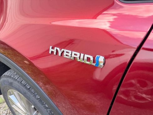 Used 2018 Toyota RAV4 Limited w/ Advanced Technology Package image 4