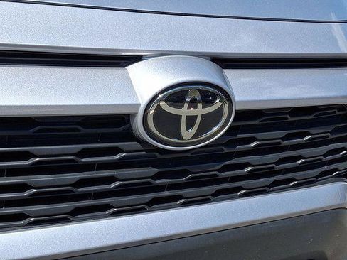 Certified 2025 Toyota RAV4 LE image 32