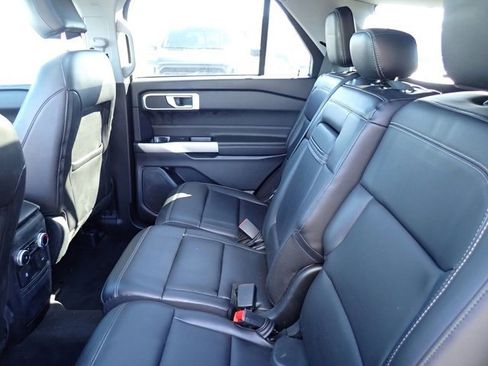 Used 2023 Ford Explorer XLT w/ Equipment Group 202A image 18