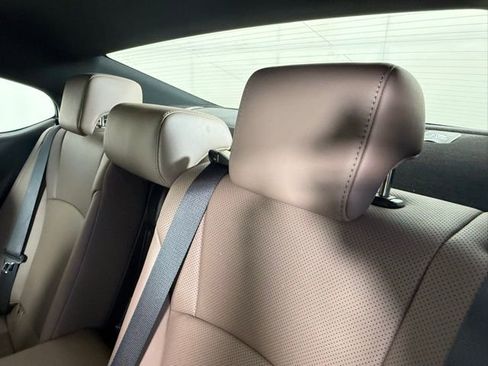 Used 2025 Lexus ES 350 w/ Premium Package image 25