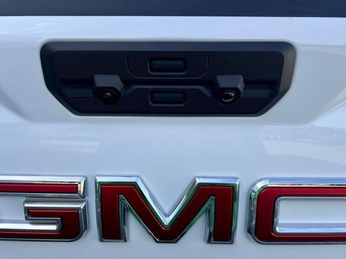 New 2026 GMC Sierra 1500 SLT w/ SLT Premium Plus Package AWD/4WD image 10