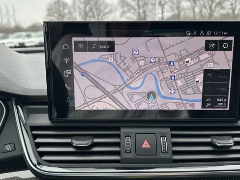 Used 2023 Audi SQ5 Premium Plus w/ Premium Plus Package image 25