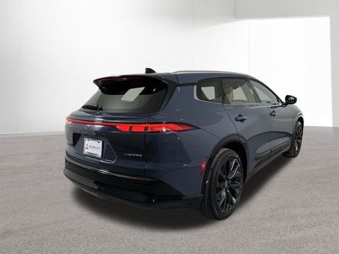 Used 2025 Toyota Crown Signia image 35