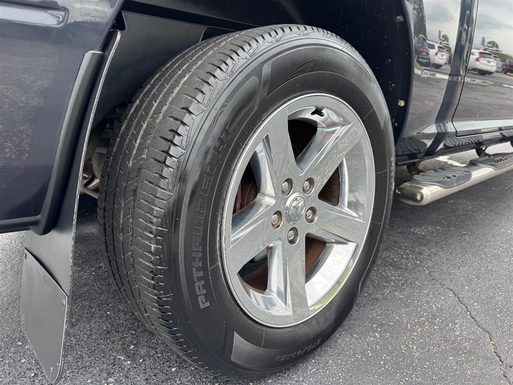 Used 2017 RAM 1500 Express AWD/4WD image 10