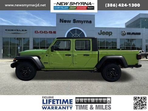 New 2025 Jeep Gladiator Sport image 6