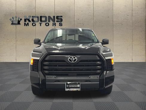 Used 2022 Toyota Tundra SR5 w/ SR5 Premium Package AWD/4WD image 3
