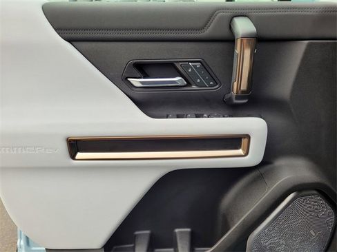 Used 2024 GMC Hummer EV 2X w/ Extreme Off-Road Package image 18