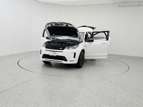 Certified 2025 Land Rover Discovery Sport S image 9