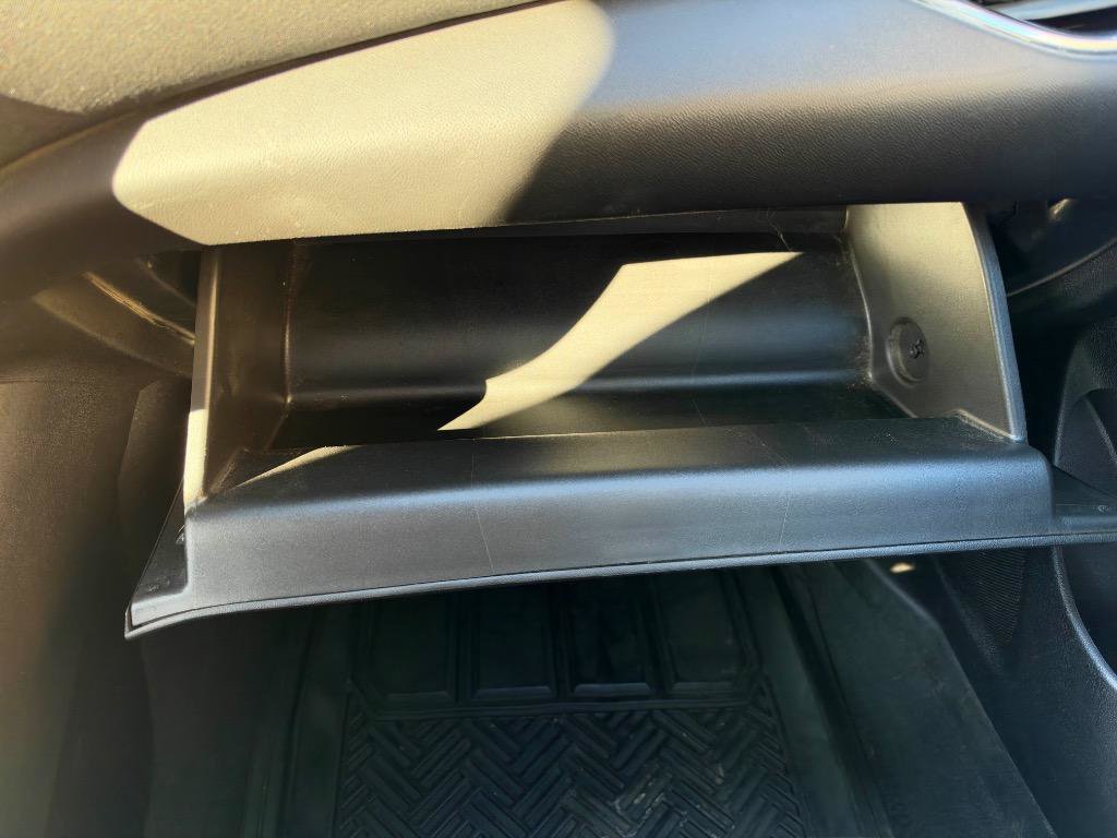 Used 2021 Chevrolet Malibu LT FWD image 26