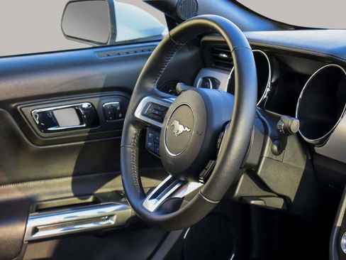 Used 2016 Ford Mustang Premium w/ Equipment Group 201A image 31