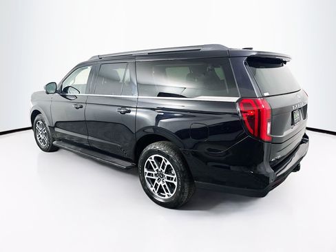 Used 2025 Ford Expedition Max Active AWD/4WD image 5