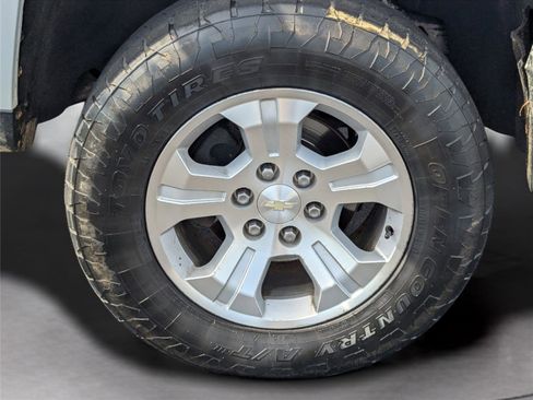 Used 2015 Chevrolet Silverado 1500 LT w/ All Star Edition AWD/4WD image 37