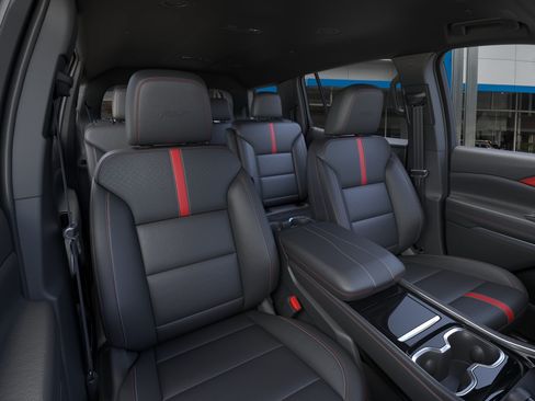 New 2026 Chevrolet Traverse RS w/ LPO, Floor Liner Package AWD/4WD image 16
