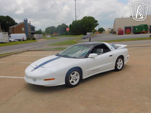 Used 1994 Pontiac Firebird Trans Am 25th Anniversary Edit image 2
