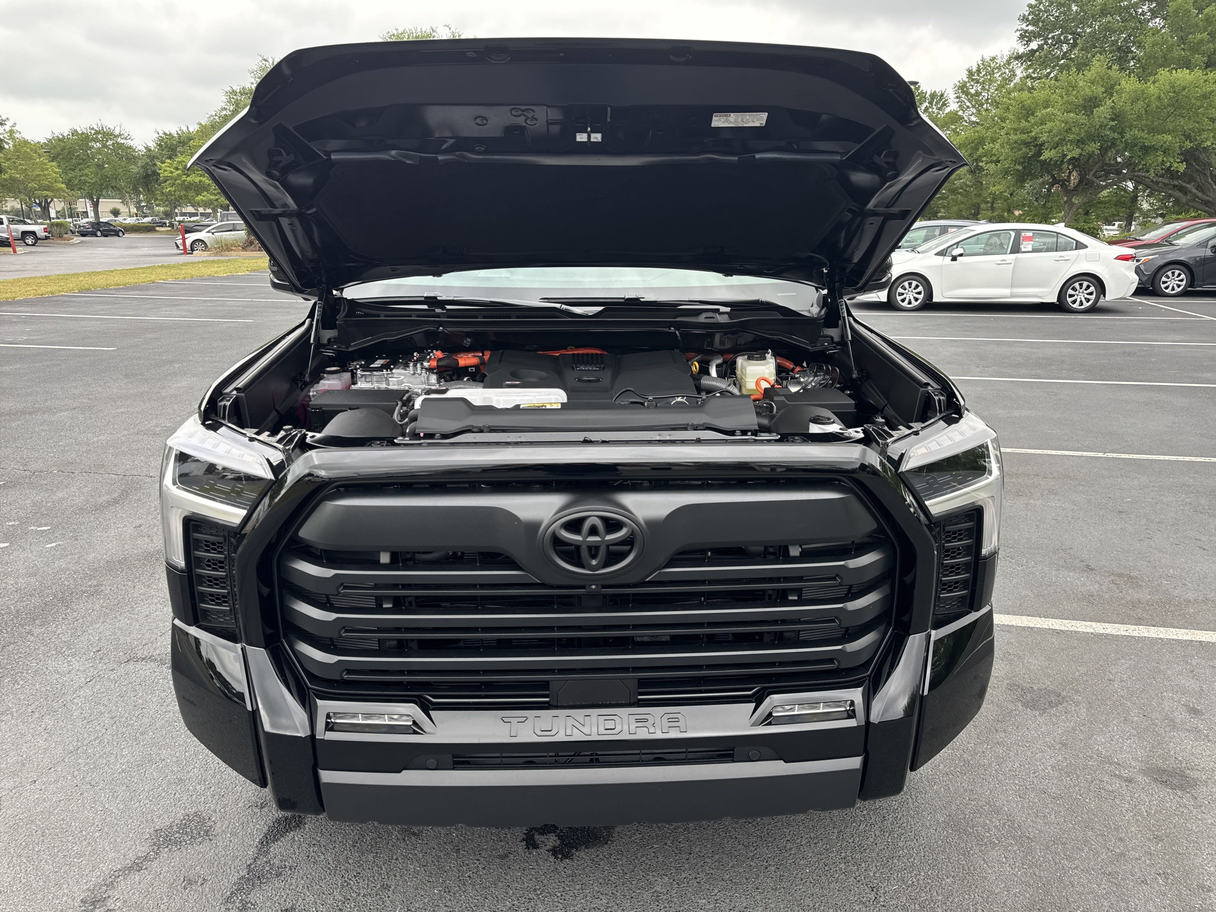 New 2025 Toyota Tundra Limited AWD/4WD image 41