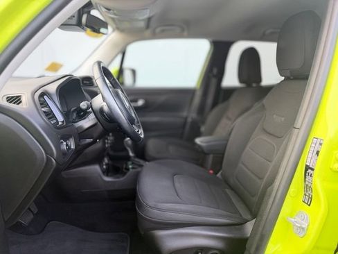 Used 2017 Jeep Renegade Altitude AWD/4WD image 20
