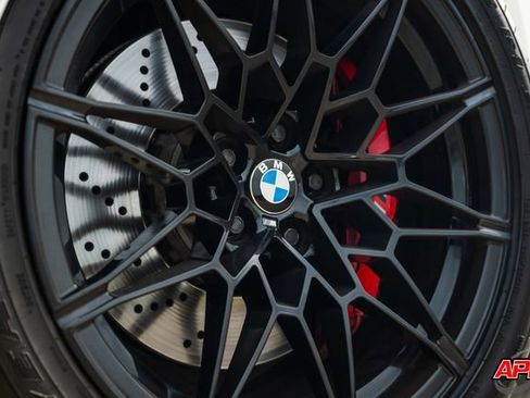 Used 2021 BMW M3 MANUAL w/ M Carbon Exterior Package image 2