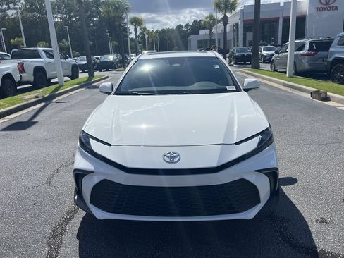 Used 2025 Toyota Camry SE w/ Multimedia Upgrade Package FWD image 3