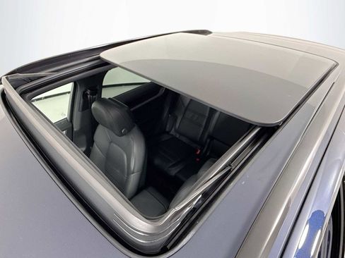 New 2026 Porsche Cayenne image 22