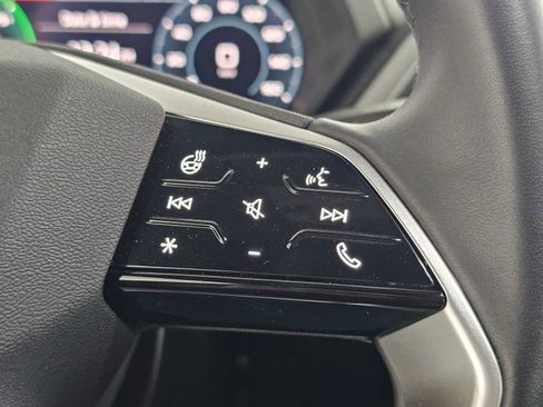 Used 2024 Audi Q4 e-tron Premium Plus w/ Premium Plus image 29