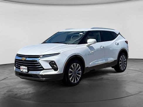 Used 2024 Chevrolet Blazer Premier w/ Driver Confidence II Package AWD/4WD image 5
