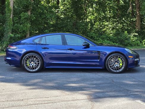 Used 2022 Porsche Panamera 4 Platinum Edition AWD/4WD image 7