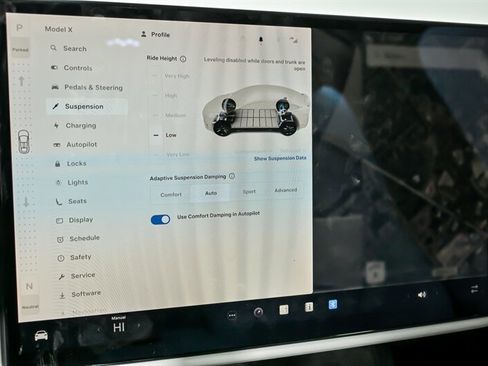 Used 2022 Tesla Model X image 31