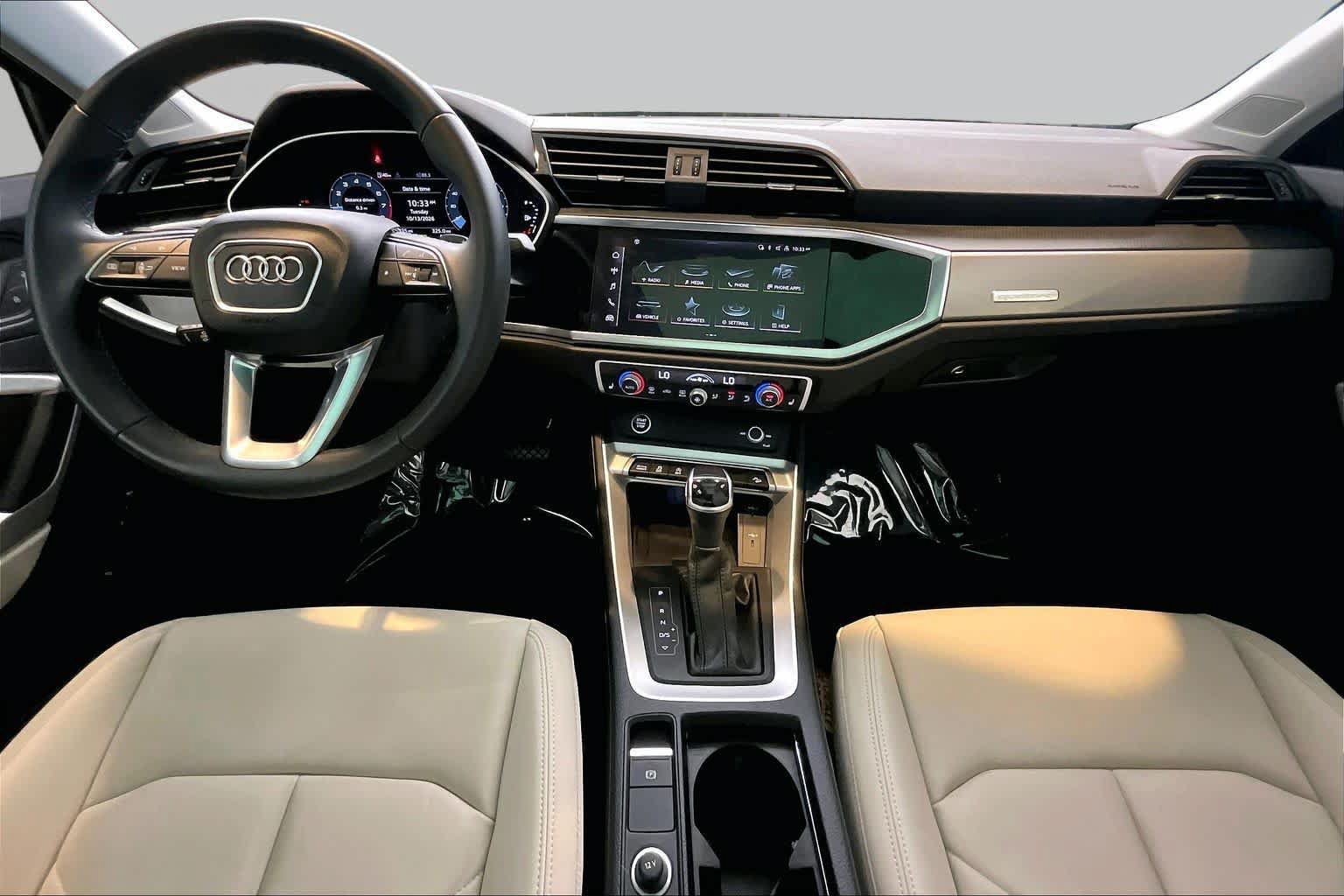 Used 2024 Audi Q3 2.0T Premium w/ Convenience Package AWD/4WD image 16