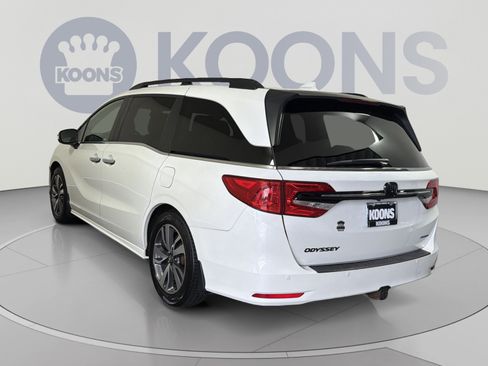 Used 2022 Honda Odyssey Touring image 4