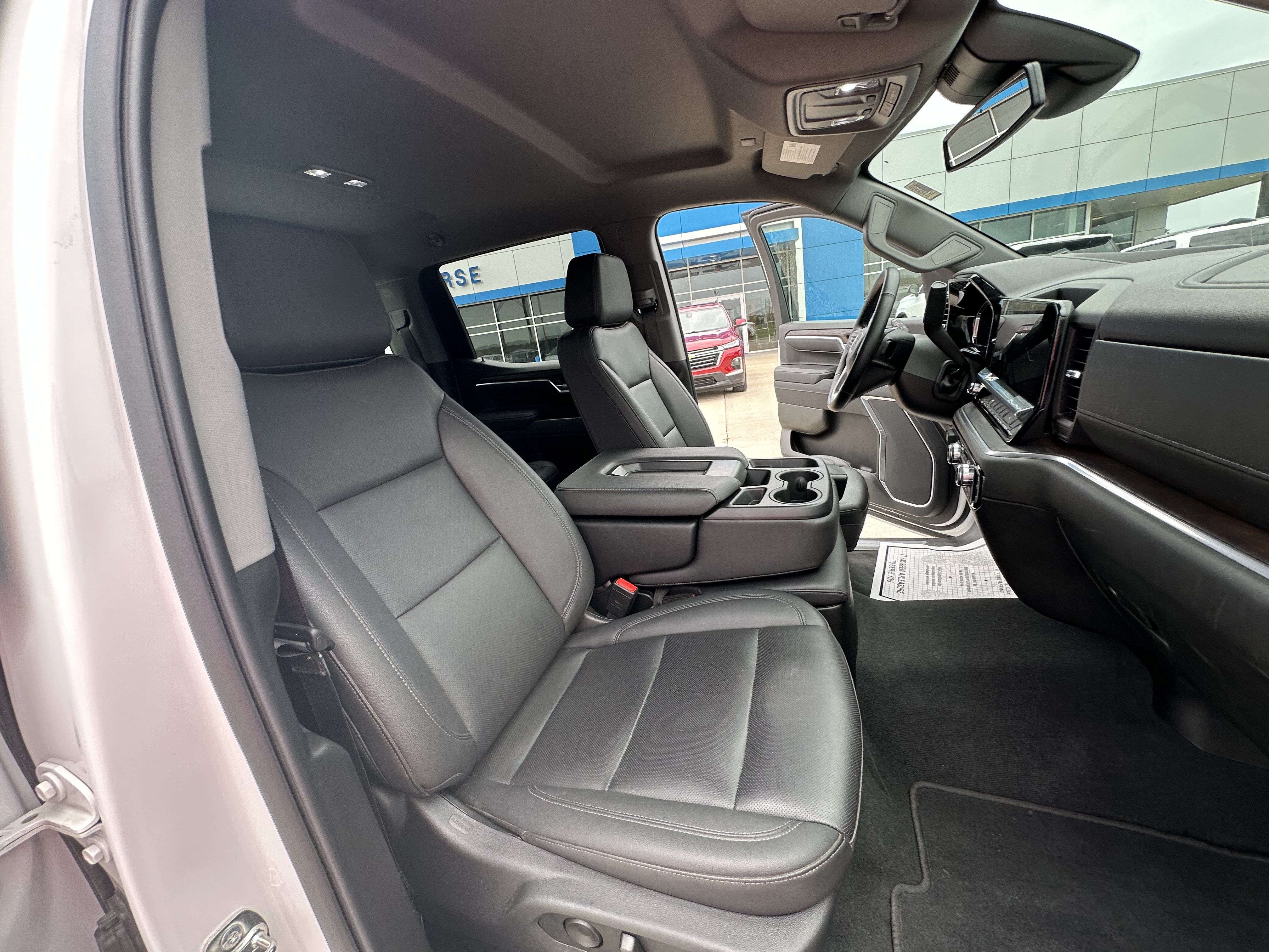 Certified 2026 GMC Sierra 1500 SLT AWD/4WD image 37