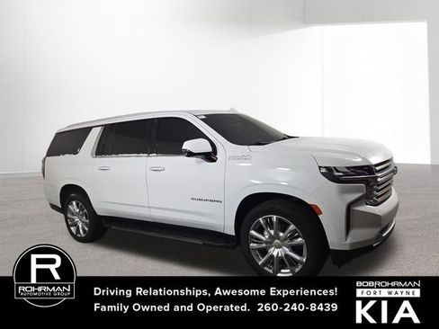 Used 2022 Chevrolet Suburban High Country image 5