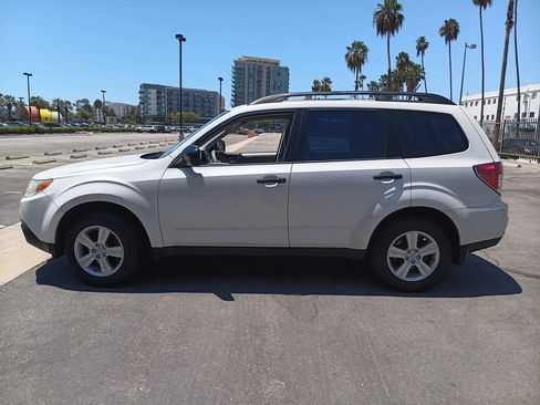 Used 2011 Subaru Forester 2.5X AWD/4WD image 5
