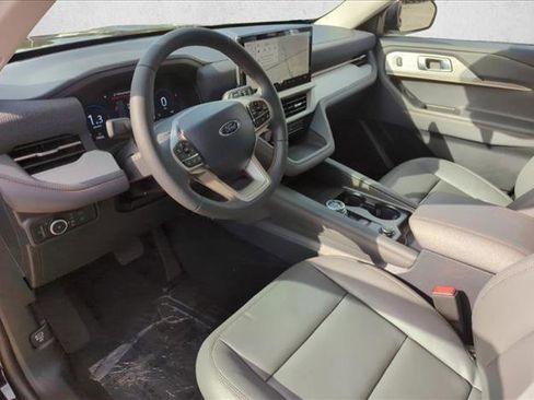 New 2026 Ford Explorer Active w/ Active Comfort Package image 10