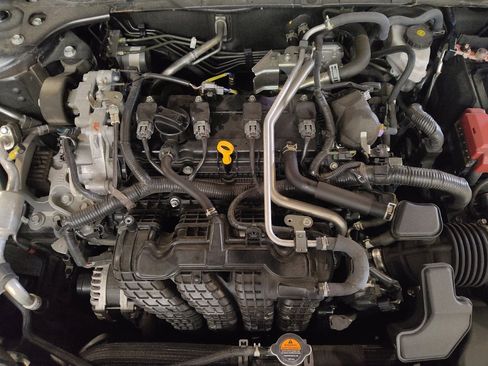 Used 2025 Nissan Altima 2.5 SV FWD image 30