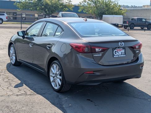 Used 2017 MAZDA MAZDA3 Grand Touring FWD image 8