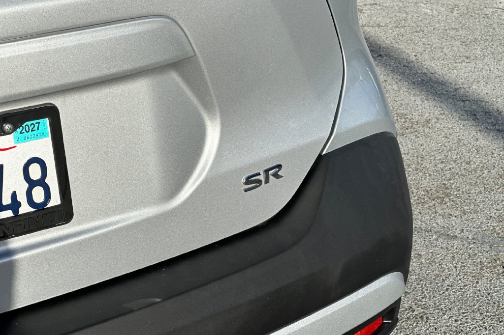 Used 2019 Nissan Kicks SR w/ SR Premium Package FWD image 26