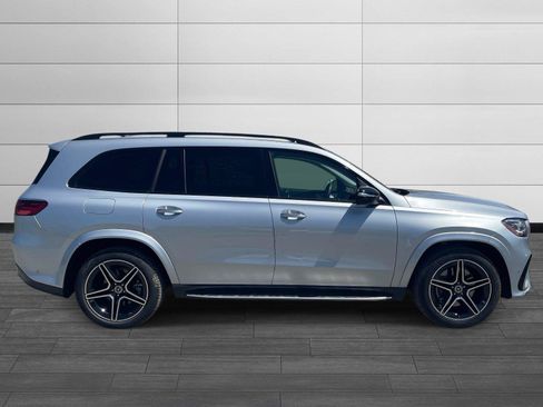 Used 2026 Mercedes-Benz GLS 450 4MATIC image 2