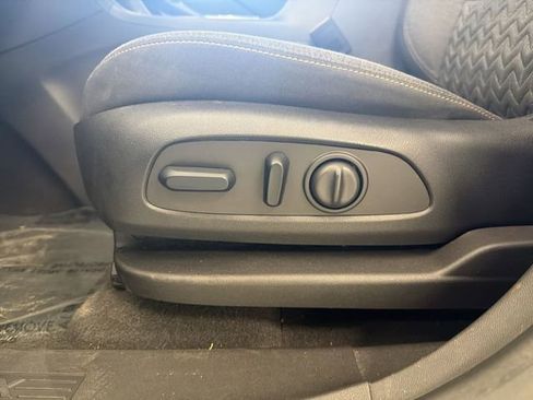 Certified 2024 Chevrolet Equinox LT FWD image 22