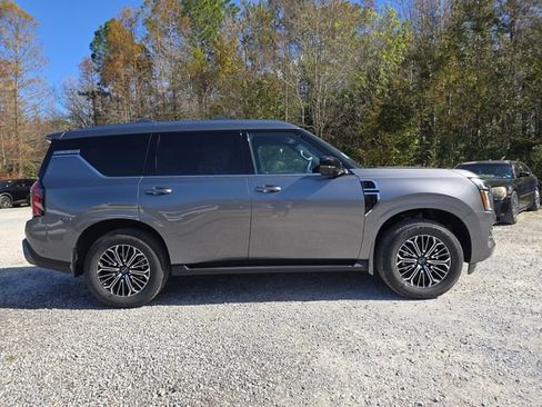 New 2026 Nissan Armada SL w/ Captain's Chari Seat Package image 9
