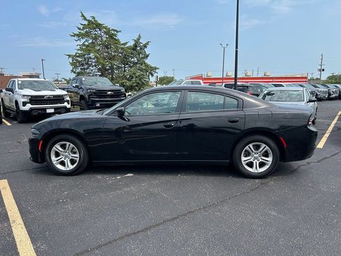 Used 2023 Dodge Charger SXT RWD image 6