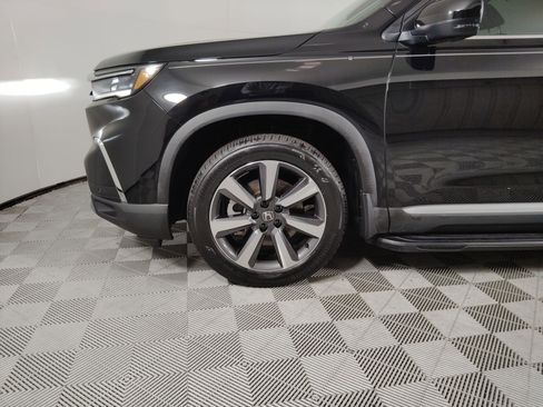 Certified 2023 Honda Pilot Touring image 27