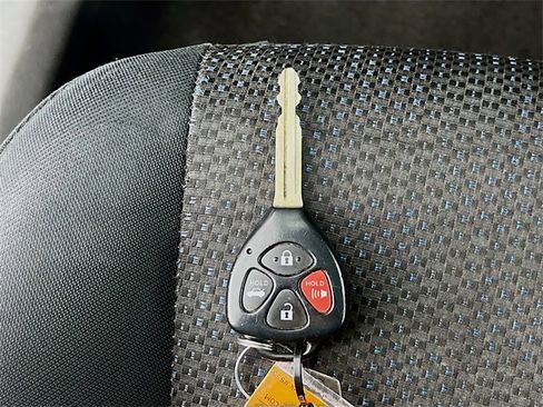 Used 2010 Toyota Corolla S image 26