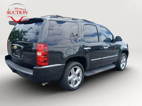 Used 2013 Chevrolet Tahoe LTZ image 5