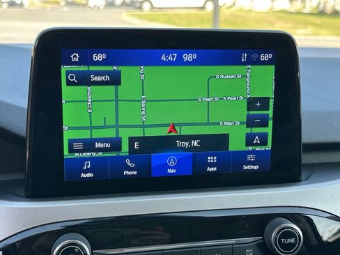 Used 2022 Ford Escape SE w/ Convenience Package FWD image 6