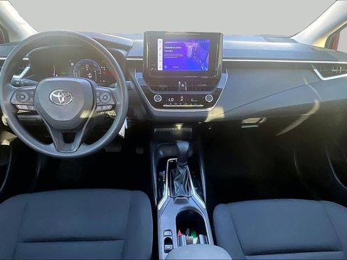 Used 2026 Toyota Corolla LE FWD image 15