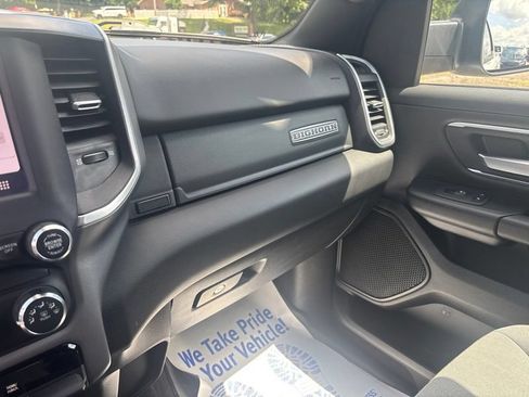 Used 2023 RAM 1500 Big Horn AWD/4WD image 38