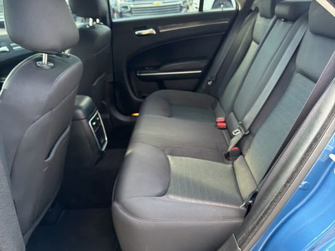 Used 2022 Chrysler 300 Touring w/ Sport Appearance Package RWD image 10